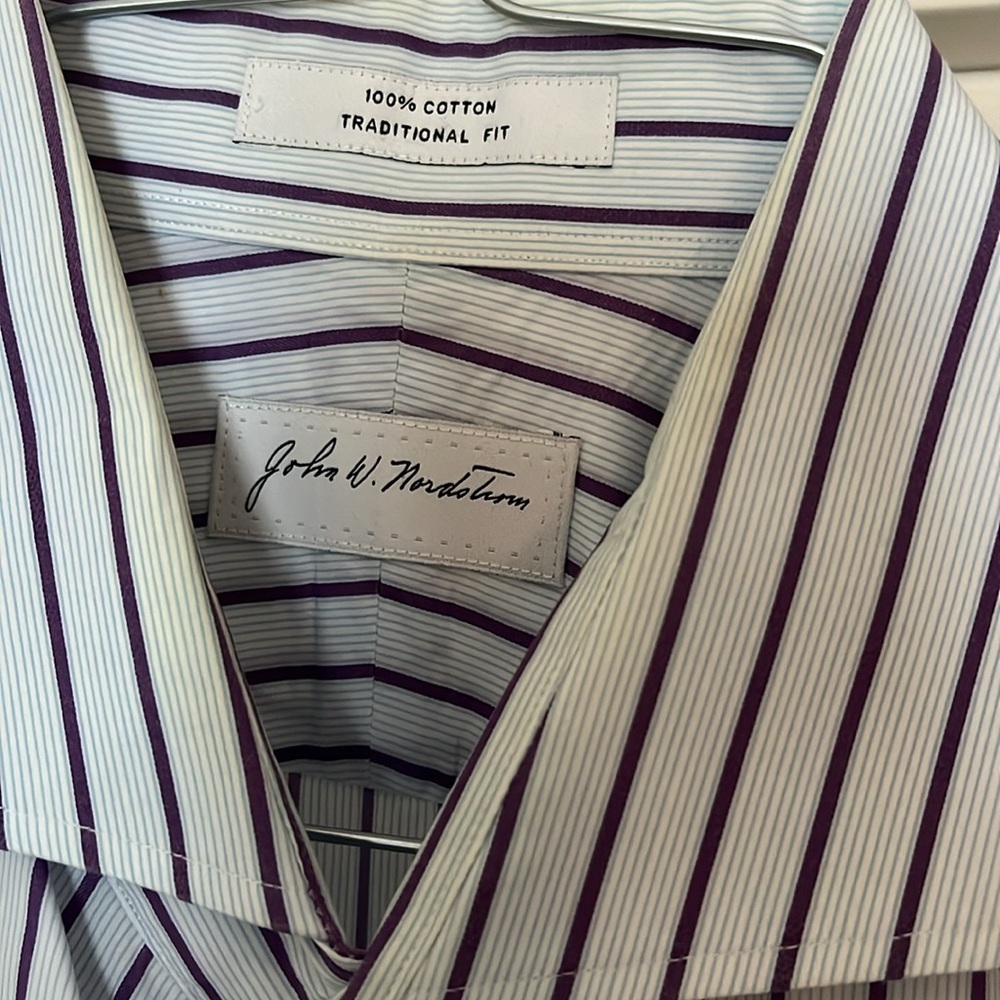 Beautiful button down! - Picture 2 of 2